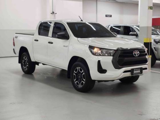 TOYOTA HILUX 2.8 D-4D TURBO DIESEL CD POWER PACK 4X4 AUTOMÁTICO